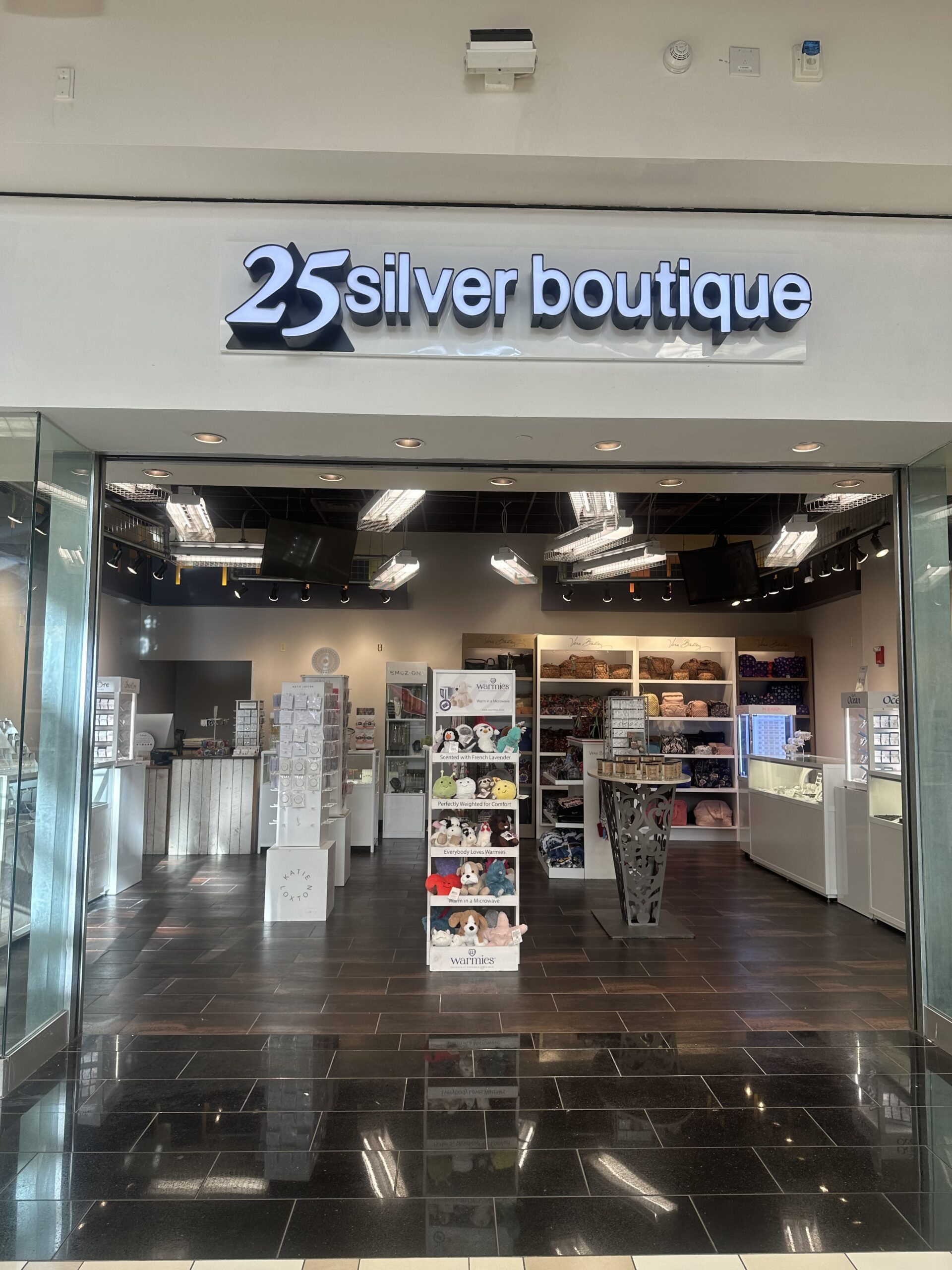 25 Silver Boutique at Crossgates Mall in Albany, NY